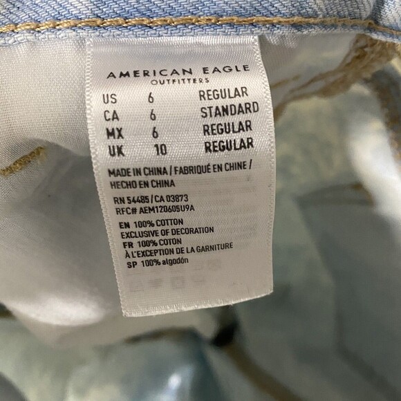 American Eagle Acid Wash Distressed High Rise Mom Jean 100% Cotton Size 6 - Picture 9 of 12